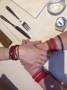 Il Bracciale dellla sorellanza - Le Sorelle (19)