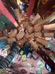 Il Bracciale dellla sorellanza - Le Sorelle (21)