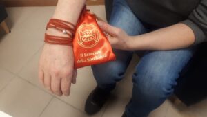 Il Bracciale dellla sorellanza - Le Sorelle (33)