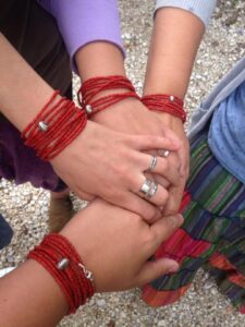 Il Bracciale dellla sorellanza - Le Sorelle (69)